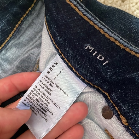 Bundle of 2 American Eagle Midi Shorts in Size 2 - Picture 4 of 5